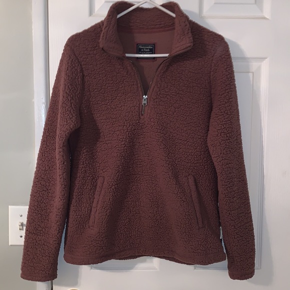Abercrombie quarter zip fleece and jean outfit! - Picture 2 of 5